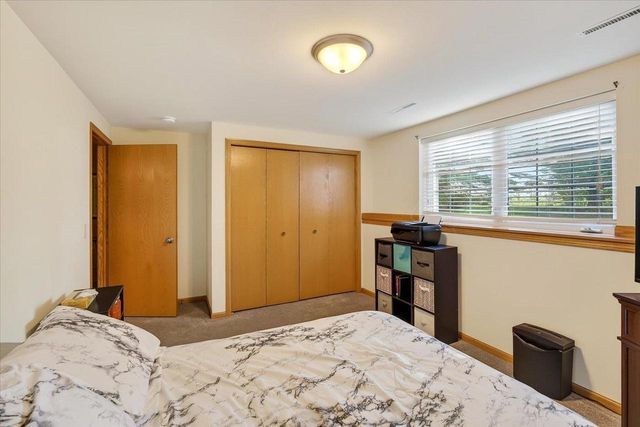 828 Dunn Avenue, Oregon, WI 53575