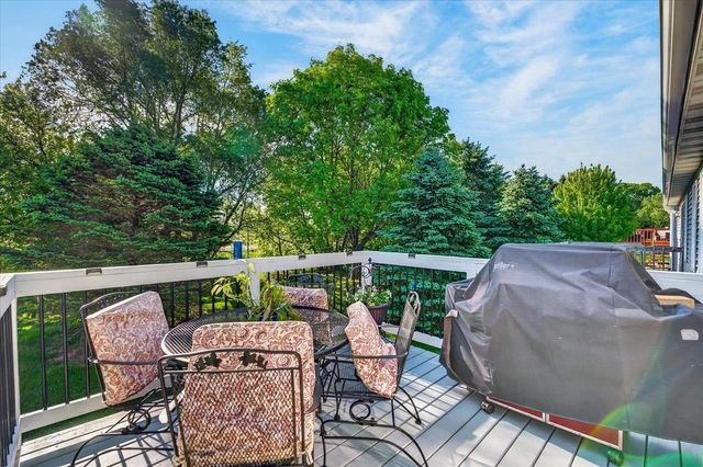 828 Dunn Avenue, Oregon, WI 53575