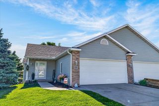 828 Dunn Avenue, Oregon, WI 53575