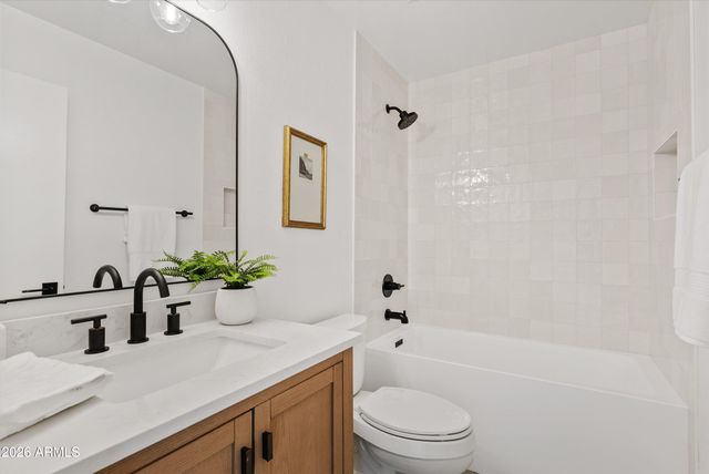 14430 N 44TH Street, Phoenix, AZ 85032