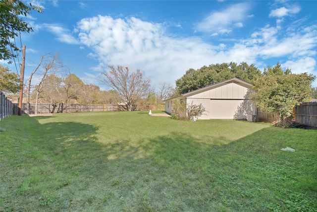 6709 Johnnie Court, Watauga, TX 76148