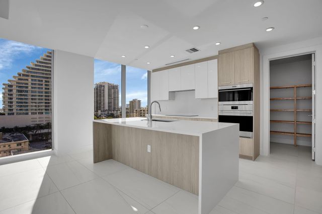 151 N Seabreeze Blv E-701, Fort Lauderdale, FL 33304