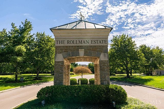 5025 Rollman Estates Drive, Amberley, OH 45236