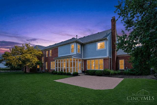 5025 Rollman Estates Drive, Amberley, OH 45236