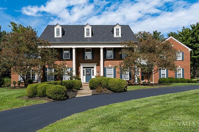 5025 Rollman Estates Drive, Amberley, OH 45236