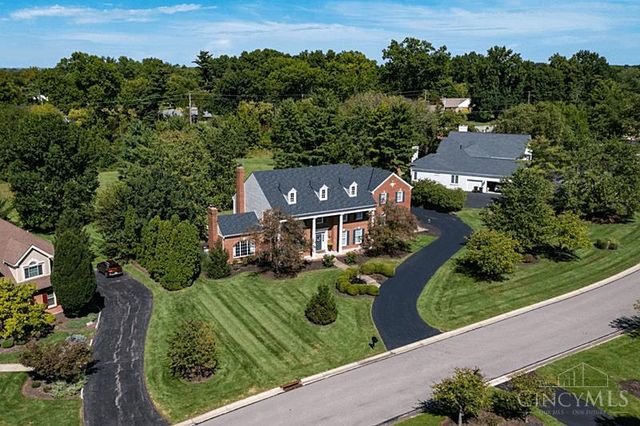 5025 Rollman Estates Drive, Amberley, OH 45236