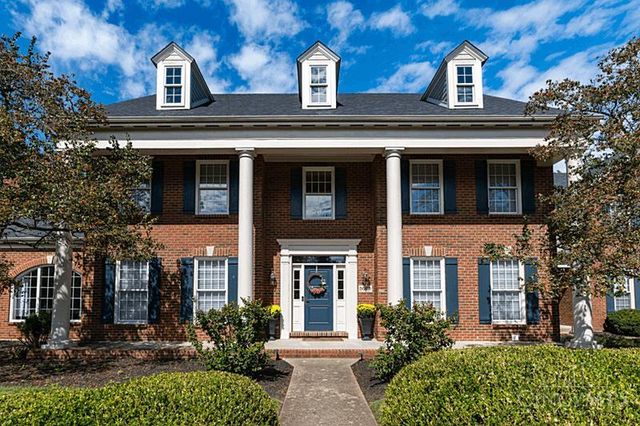 5025 Rollman Estates Drive, Amberley, OH 45236