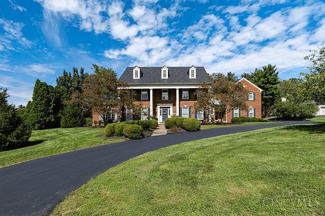 5025 Rollman Estates Drive, Amberley, OH 45236