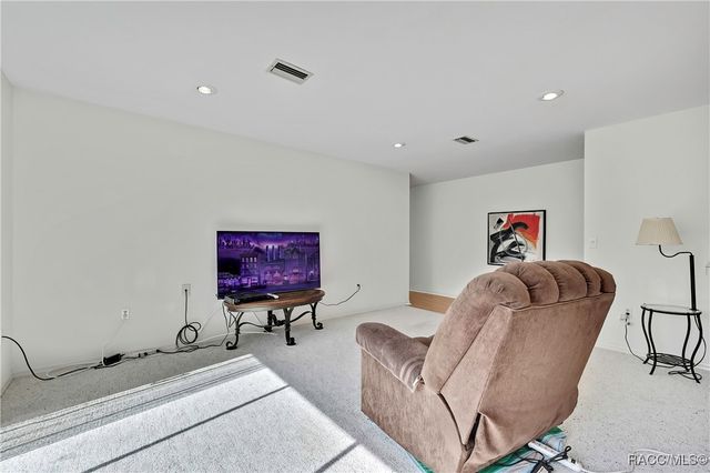 2 Blair Court, Homosassa, FL 34446