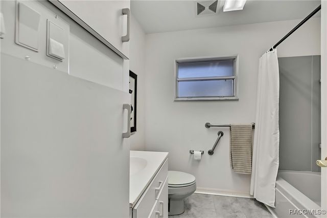 2 Blair Court, Homosassa, FL 34446