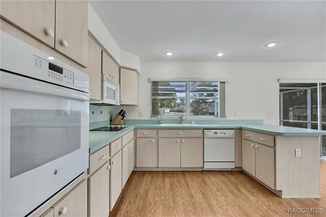 2 Blair Court, Homosassa, FL 34446