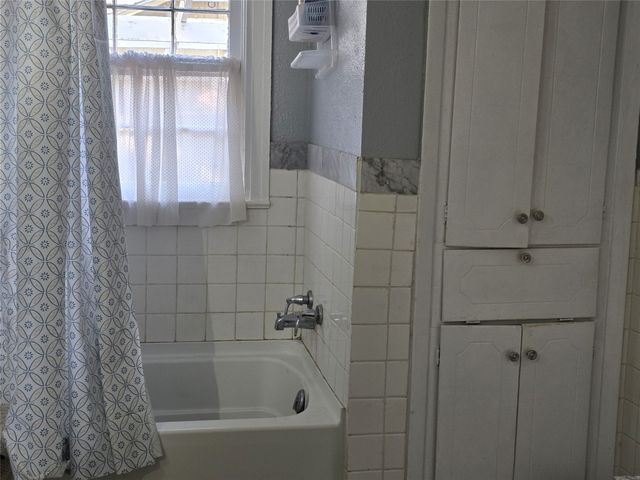 810 N Main, Winnsboro, TX 75494