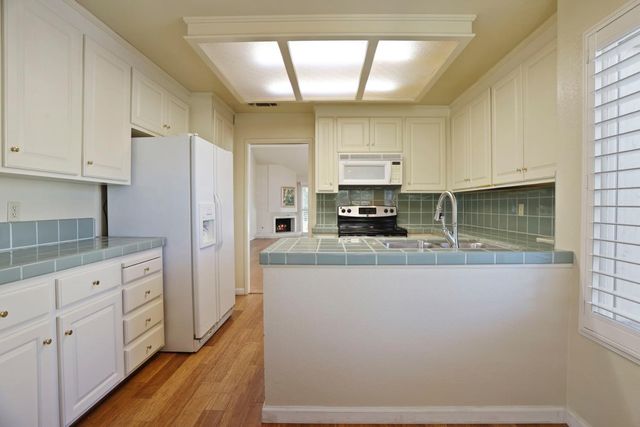 1447 W Swain Rd, Stockton, CA 95207