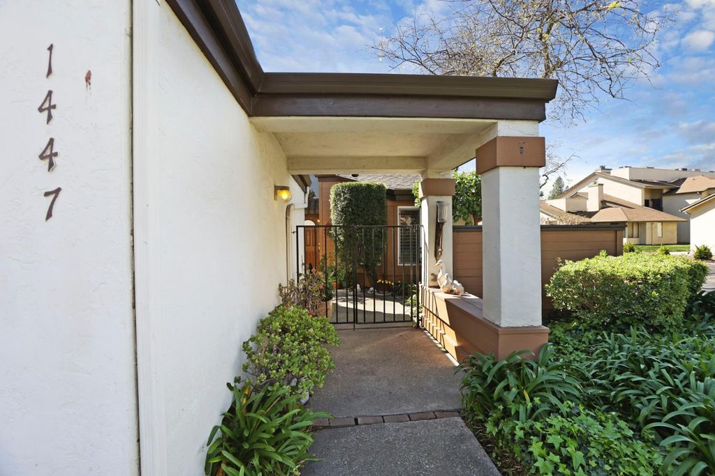 1447 W Swain Rd, Stockton, CA 95207