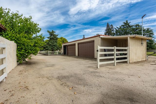 6619 Carver Rd, Modesto, CA 95356