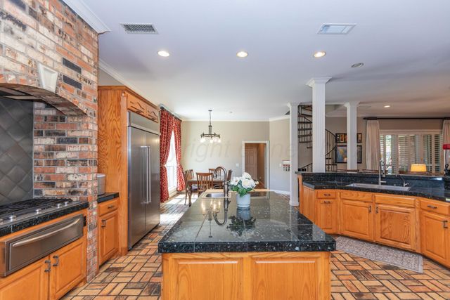 4806 SPARTANBURG Drive, Amarillo, TX 79119