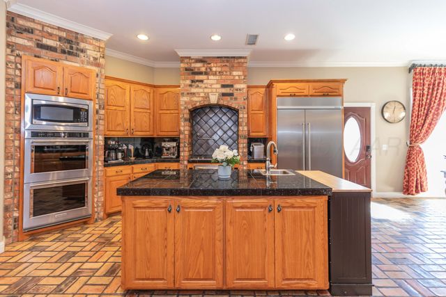 4806 SPARTANBURG Drive, Amarillo, TX 79119