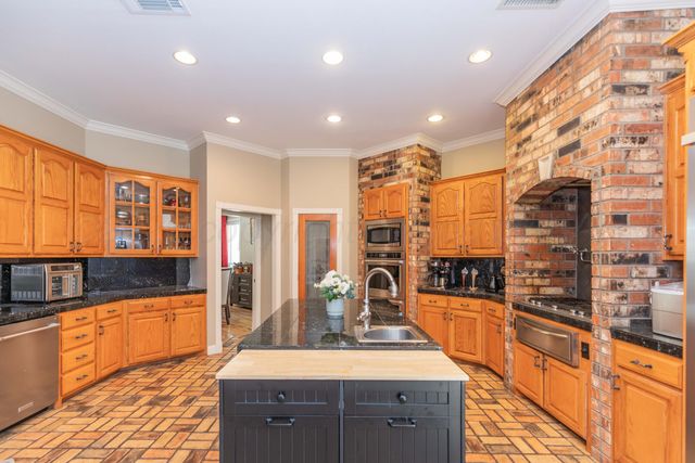 4806 SPARTANBURG Drive, Amarillo, TX 79119