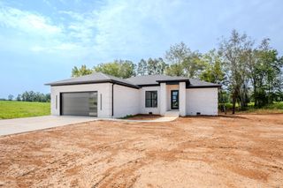 200 Bear Dr, Loretto, TN 38469