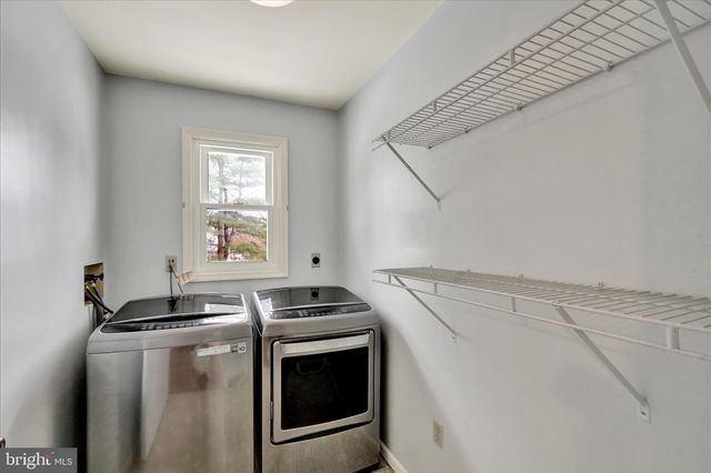 438 COACH HOUSE LN, Lititz, PA 17543