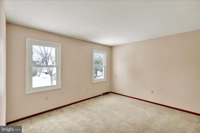 438 COACH HOUSE LN, Lititz, PA 17543