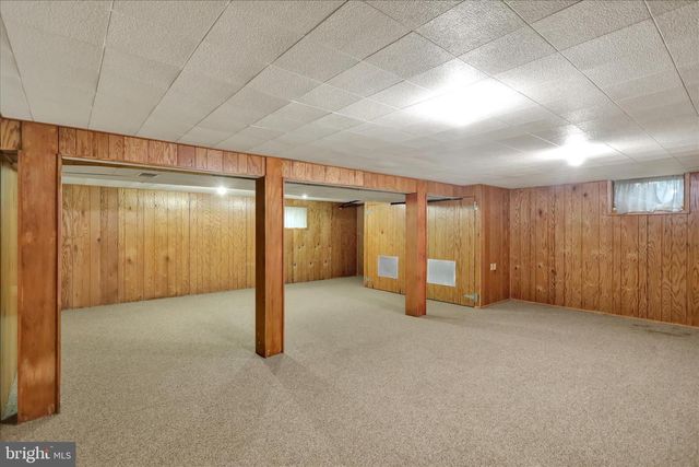 438 COACH HOUSE LN, Lititz, PA 17543