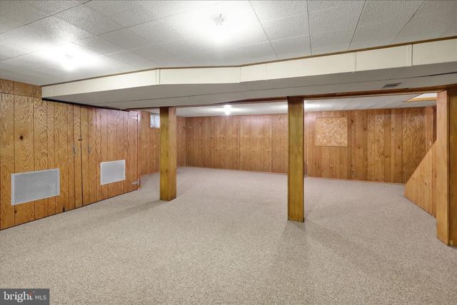 438 COACH HOUSE LN, Lititz, PA 17543