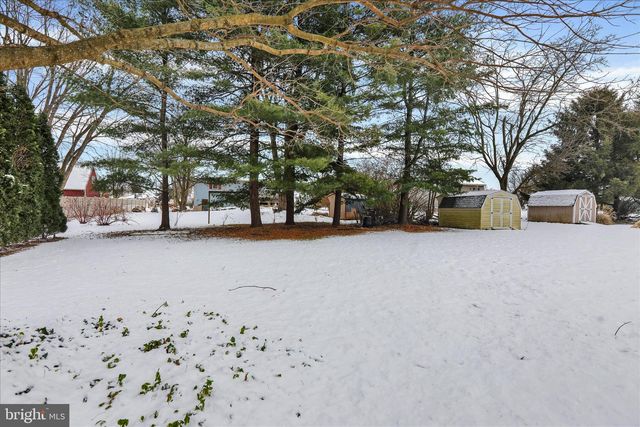 438 COACH HOUSE LN, Lititz, PA 17543