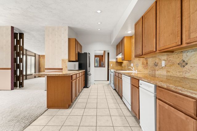 11203 E 30TH Ave, Spokane Valley, WA 99206