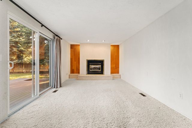 11203 E 30TH Ave, Spokane Valley, WA 99206