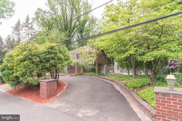 20 HIDDEN LN, Feasterville Trevose, PA 19053