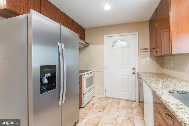 20 HIDDEN LN, Feasterville Trevose, PA 19053