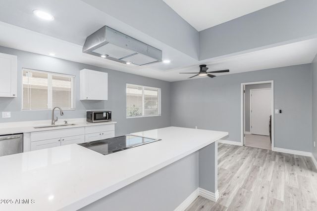 10022 W MOUNTAIN VIEW Road, Sun City, AZ 85351