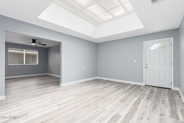 10022 W MOUNTAIN VIEW Road, Sun City, AZ 85351