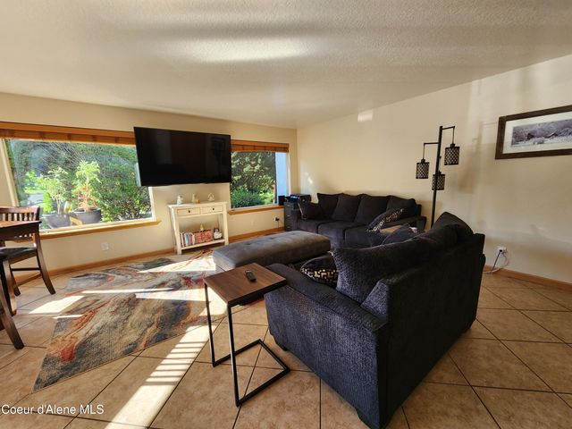 950 W. Cameron Ave., 101, Kellogg, ID 83837