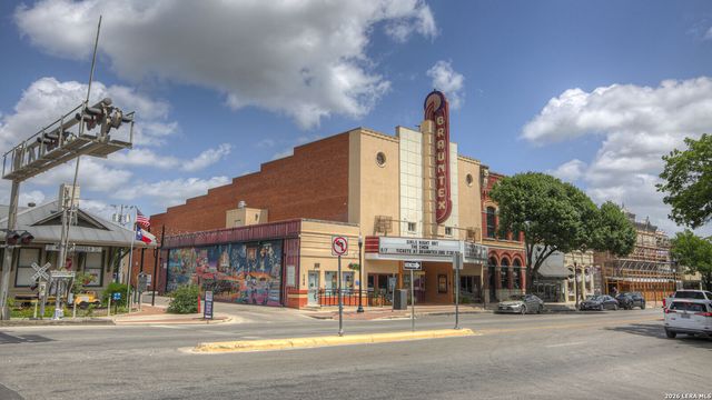 5562 DAYLIGHT DRIVE, New Braunfels, TX 78130