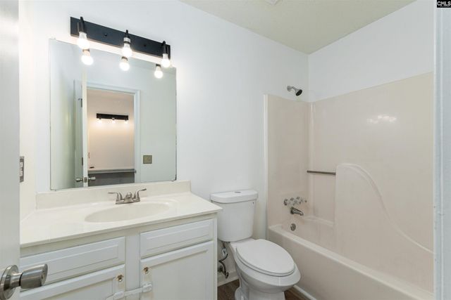 240 Gusty Lane, Hopkins, SC 29061
