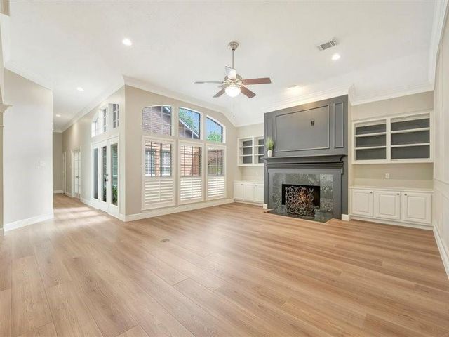 1907 Carriage Brook Way, Houston, TX 77062
