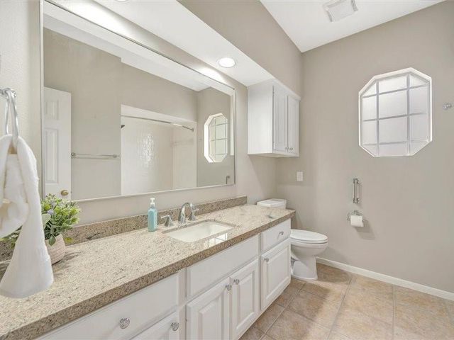 1907 Carriage Brook Way, Houston, TX 77062