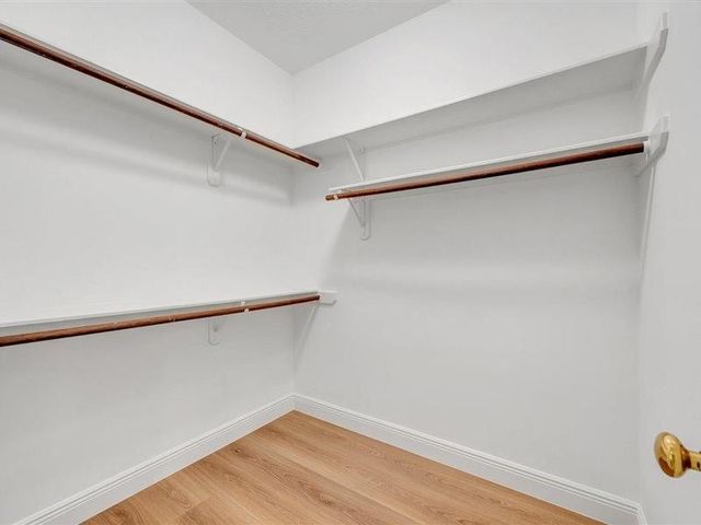 1907 Carriage Brook Way, Houston, TX 77062