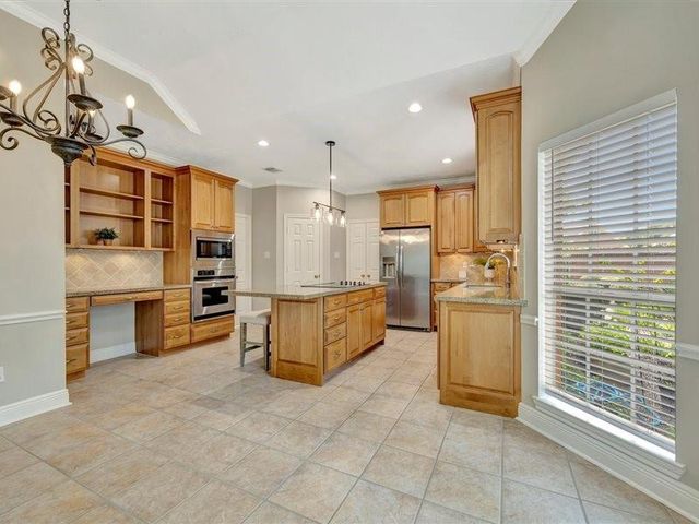 1907 Carriage Brook Way, Houston, TX 77062