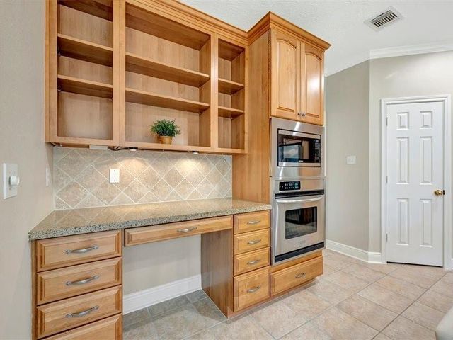 1907 Carriage Brook Way, Houston, TX 77062