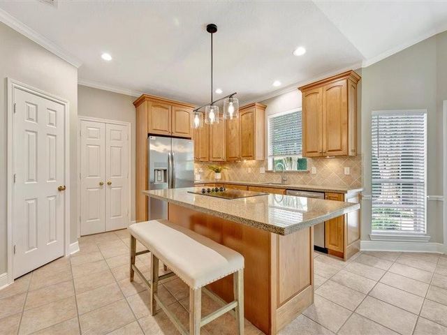 1907 Carriage Brook Way, Houston, TX 77062
