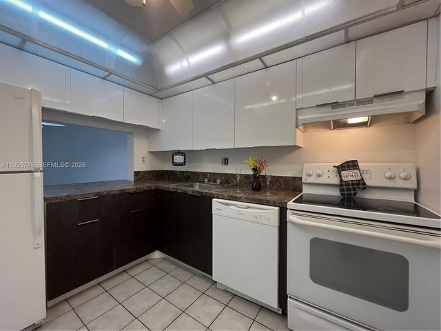 7820 S Colony Circle S 301, Tamarac, FL 33321