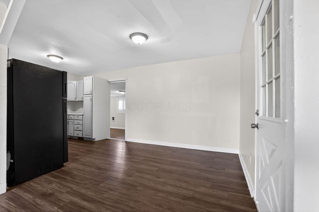 1906 Marsdale Avenue, Columbus, OH 43223