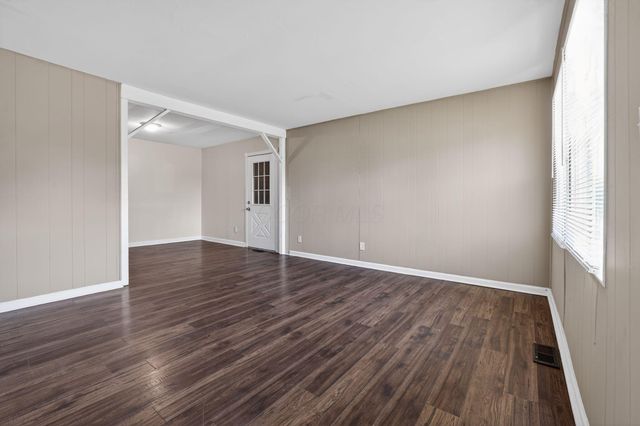 1906 Marsdale Avenue, Columbus, OH 43223