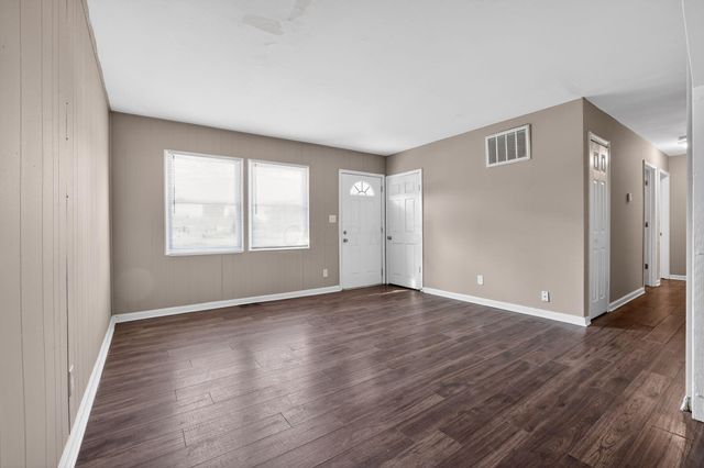 1906 Marsdale Avenue, Columbus, OH 43223