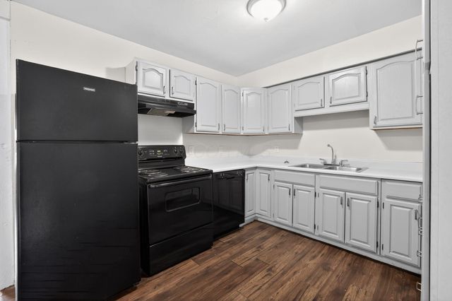 1906 Marsdale Avenue, Columbus, OH 43223
