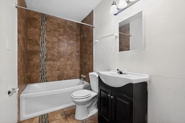 1906 Marsdale Avenue, Columbus, OH 43223