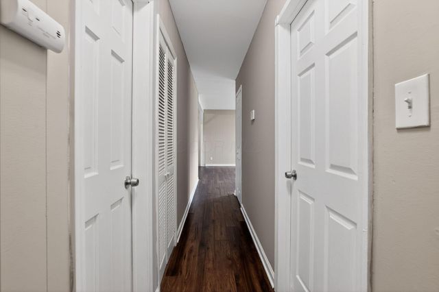 1906 Marsdale Avenue, Columbus, OH 43223